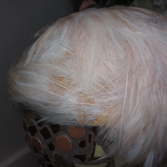 Vintage Pale Pink Feather Fascinator - Picture 6 of 8